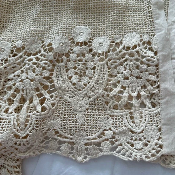 Women’s plus size beautiful lace vest. 4X/5X brand new never worn. - Picture 14 of 14